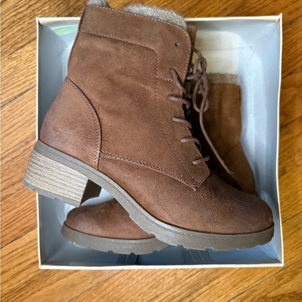 Mossimo Supply Co. Brown Lace Up Boots